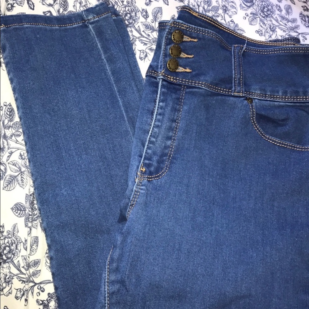 Slimming Wax Jeans  w/ three button detail